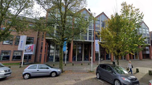 16-jarige jongen kreeg €2.500 voor aanslag, overleed door eigen wapen