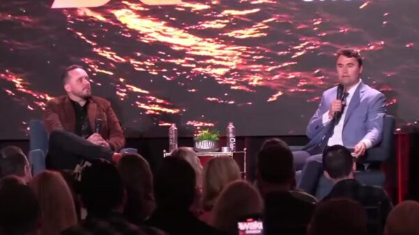 Oude uitspraken Charlie Kirk over wapens wordt na zijn moord flink misbruikt