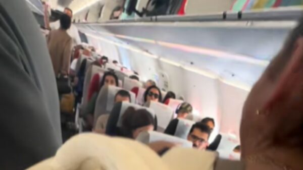 Amerikaanse meiden denken naar Nice te vliegen, belanden op ander continent