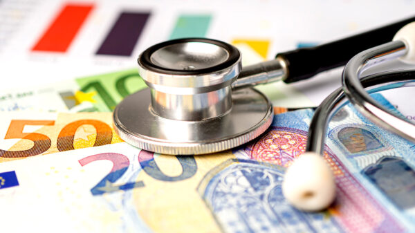 De zorgpremie blijft maar stijgen: in 2026 wordt alles wéér duurder