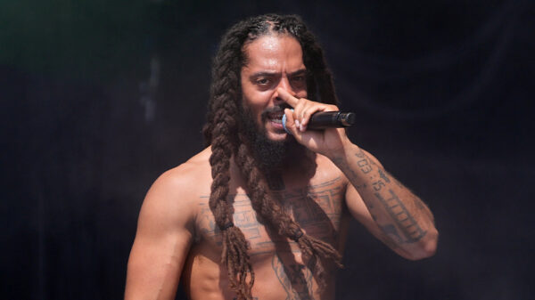 Walgelijk: Bob Vylan juicht voor moord op Charlie Kirk tijdens omstreden concert in Paradiso