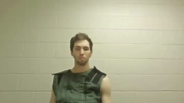 Tyler Robinson officieel aangeklaagd voor de moord op Charlie Kirk