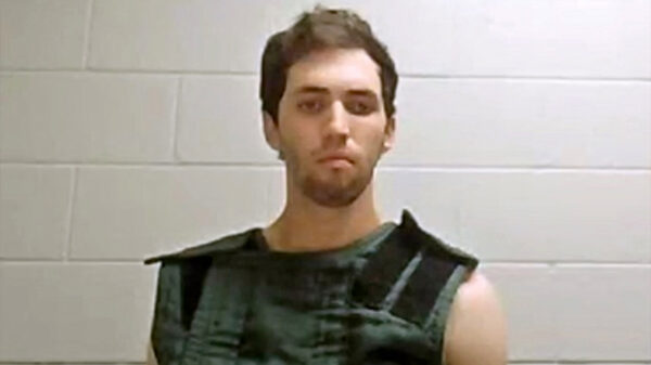 Tyler Robinson officieel aangeklaagd voor de moord op Charlie Kirk