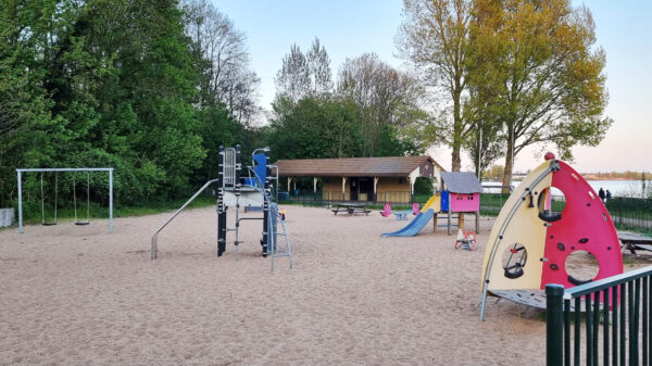 16-jarige jongen veroordeeld voor verkrachting 7-jarige in speeltuin Barendrecht