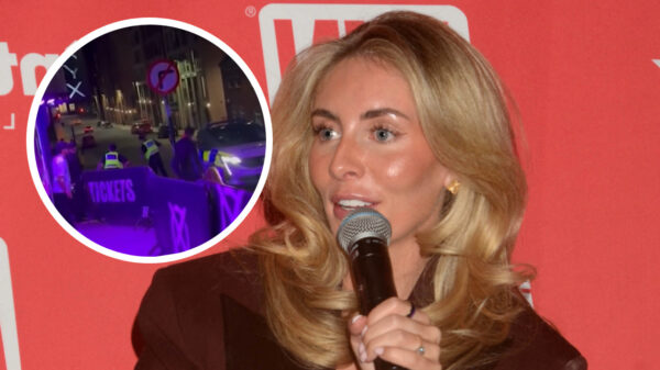 Bonnie Blue keihard op haar kaak geramd door boze vrouw in nachtclub Sheffield