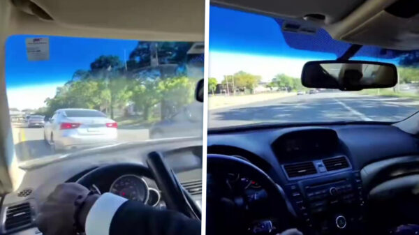 Pedaalridder scheurt als een idioot over weg en maakt spectaculaire klapper