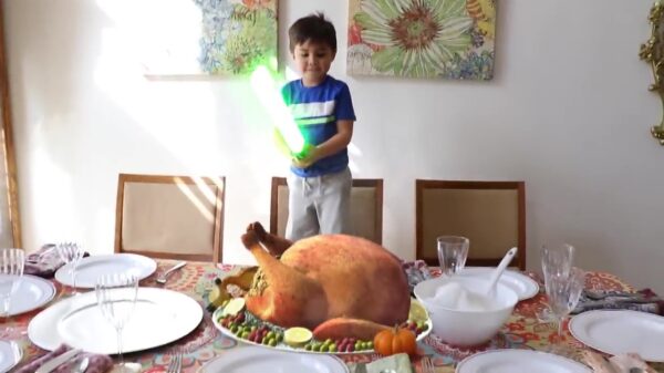 Dankzij papa's After Effects-skills hebben deze koters een geniale kerstvakantie