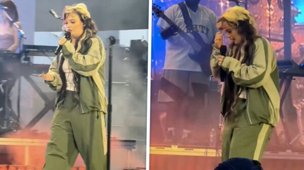 Zangeres Lola Young zakt in elkaar tijdens een optreden in New York