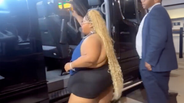 Rapper 'Dank Demoss' door taxichauffeur geweigerd vanwege haar postuur