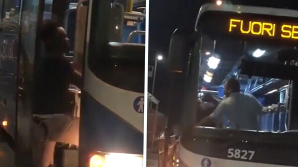 Man plast in buurtbus, krijgt direct corrigerende tikken van chauffeur