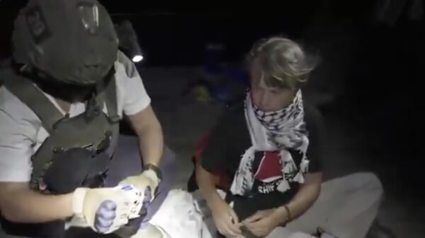 Nederlandse boot Gaza-vloot onderschept door Israël, activisten in hongerstaking