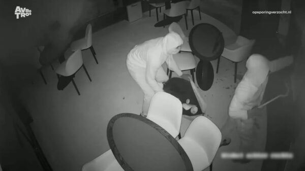 Beelden vrijgegeven van brutale tunnelroof bij Eindhovense juwelier