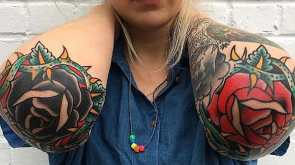 Liefhebbers van tatoeages komen weer volledig aan hun trekken (97)