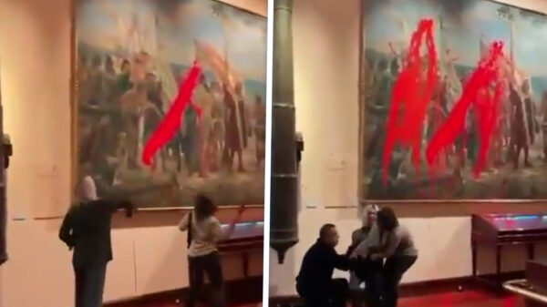 Activisten slaan toe: Columbus-schilderij beklad met rode verf in Spaans museum