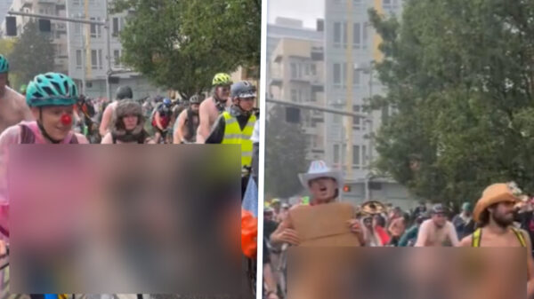 Activisten in Portland fietsen kledingloos door de stad uit protest tegen ICE