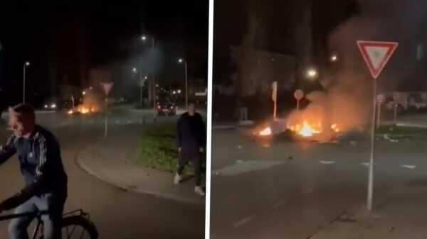 Rellen bij rotonde op Urk na ophef om regenboogvlag bij politiebureau