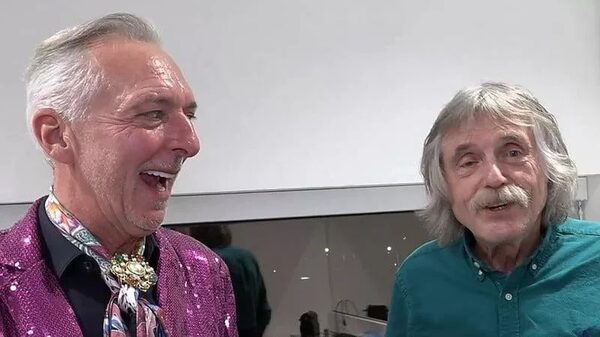 Johan Derksen haalt keihard uit naar 'die enge familie Meiland'