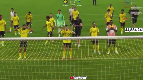 Ronaldo viert met IShowSpeed legendarisch ‘Viking clap’-moment na 5-1 zege