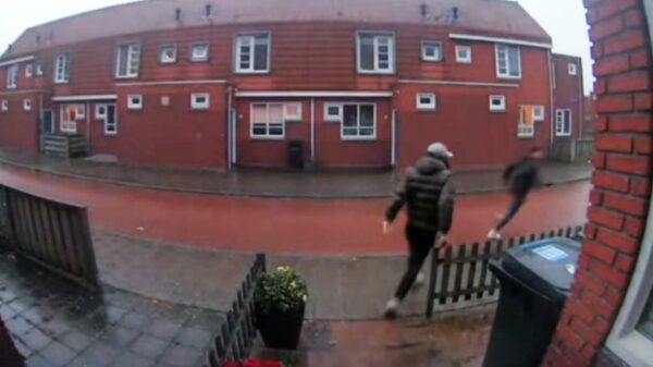 Deurbelcamera legt ordinaire poging tot Pokémon-babbeltruc vast