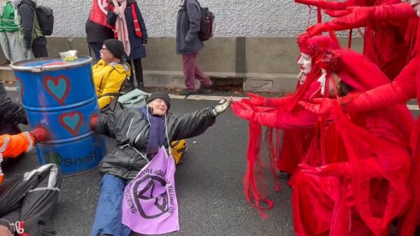 XR blokkeert opnieuw snelweg bij Den Haag: A12 verandert in openlucht-gesticht
