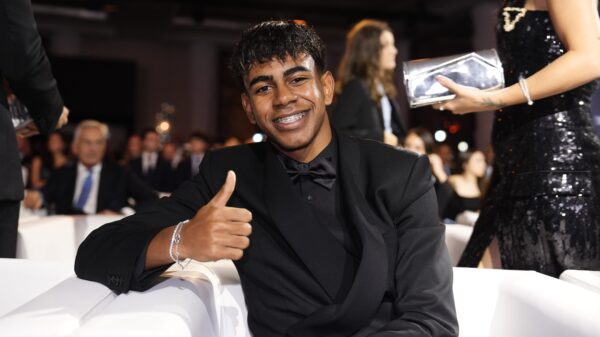 Lamine Yamal (18) koopt villa van Piqué en Shakira voor 14 miljoen