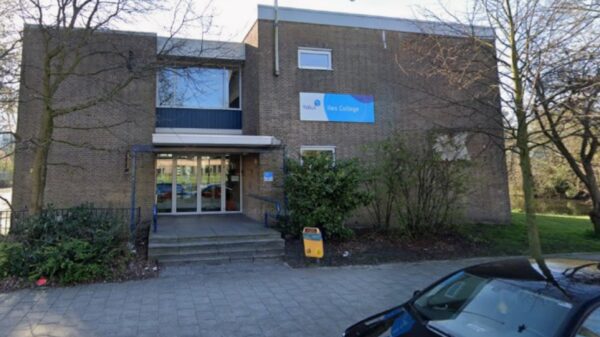 Scholier (15) neergestoken tijdens pauze bij Ilex College in Schiedam