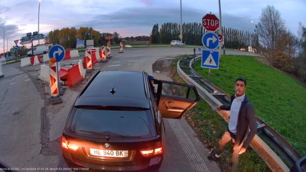 Opgefokte mannetjes bekogelen vrachtwagenchauffeur na debiele inhaalactie