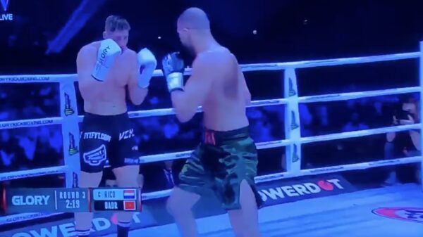 Het moment waarop Badr Hari zijn beenblessure oploopt