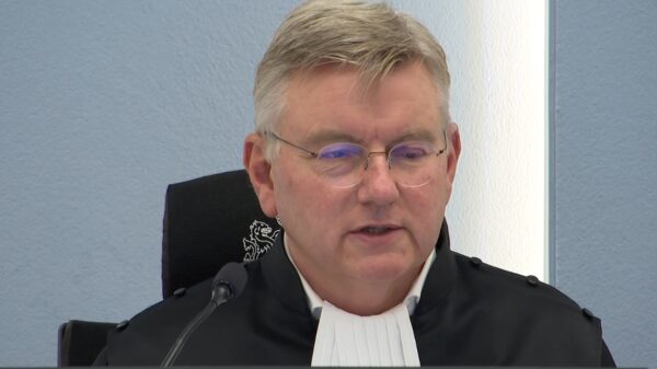 Rechtszaak tegen pleegouders mishandeld meisje (11) van start: "Ze moet blijven dansen"