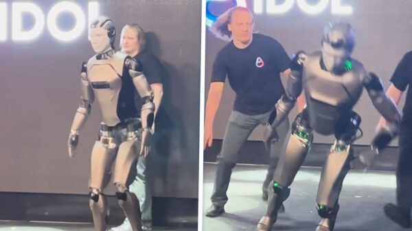 Leuk geprobeerd: Russische AI-robot gaat gigantisch onderuit bij première in Moskou