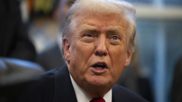 Trump draait 180 graden: Roept zelf op tot vrijgeven van Epstein-files