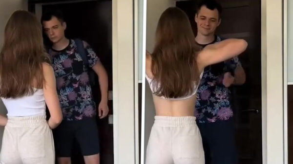 Na een lange werkdag krijgt hij een welkom dat elk slecht humeur sloopt