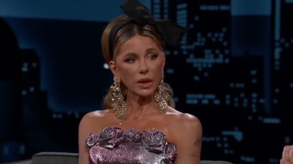 Kate Beckinsale vertelt bizar ei-verhaal over haar schoonzoon Jimmy Kimmel