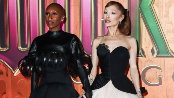 Internet gaat los over complottheorieën over zangeres Ariana Grande