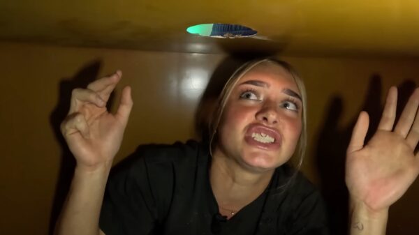 Deelneemster 'Hooligirls' blijkt niet vies te zijn van gele vloeistoffen