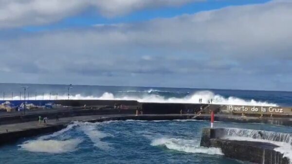 Weer 3 toeristen om het leven gekomen door hoge golven bij Tenerife
