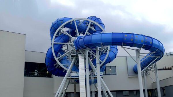 Even een ritje door Aquaspinner, de meest absurde waterglijbaan ter wereld