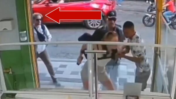 Lafbek neemt de benen als zijn vriendin wordt overvallen met een mes