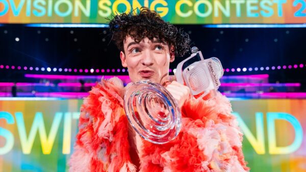 Songfestival-winnaar Nemo stuurt trofee terug vanwege deelname Israël