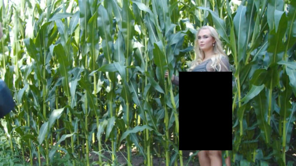 Maak kennis met Anna: het covermodel van de boerinnenkalender 2020