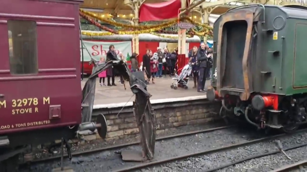 Wat er gebeurt als de treinmachinist vergeet zijn wagons fatsoenlijk vast te zetten