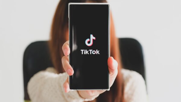 TikTok stuurt nog steeds data naar China, aldus de privacywaakhond