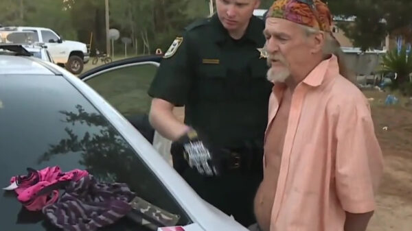 Ome Billy heeft tijdens zijn arrestatie nogal wat vreemde dingen op zak