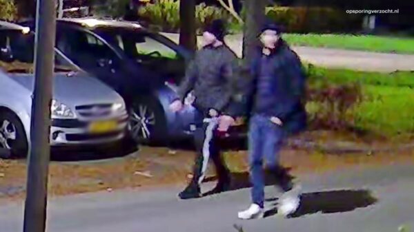 Beelden vrijgegeven van gewelddadige overval op 96-jarige man in Almere