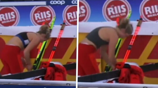 Privé omkleedmomentje wordt sneaky vastgelegd door ijverige cameraman