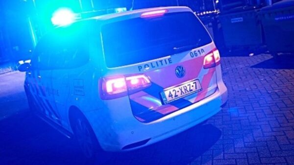 Agent meegesleurd door 18-jarige mafkees bij achtervolging in Rotterdam
