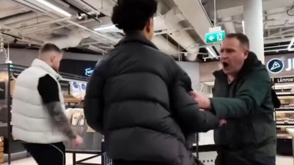 Ook in Finland heb je groepjes irritante kansenparels rondlopen