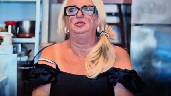 Monique gooit schoondochter Denise op straat: "Schandalig stinkwijf!"