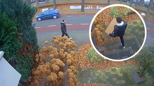 Vermeende asielzoeker jat pakketje bij iemands voordeur in Ter Apel
