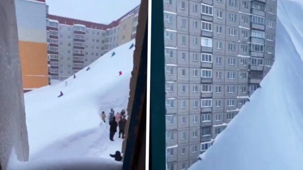 Gigantische sneeuwstorm legt Kamtsjatka plat: Stad compleet bedolven